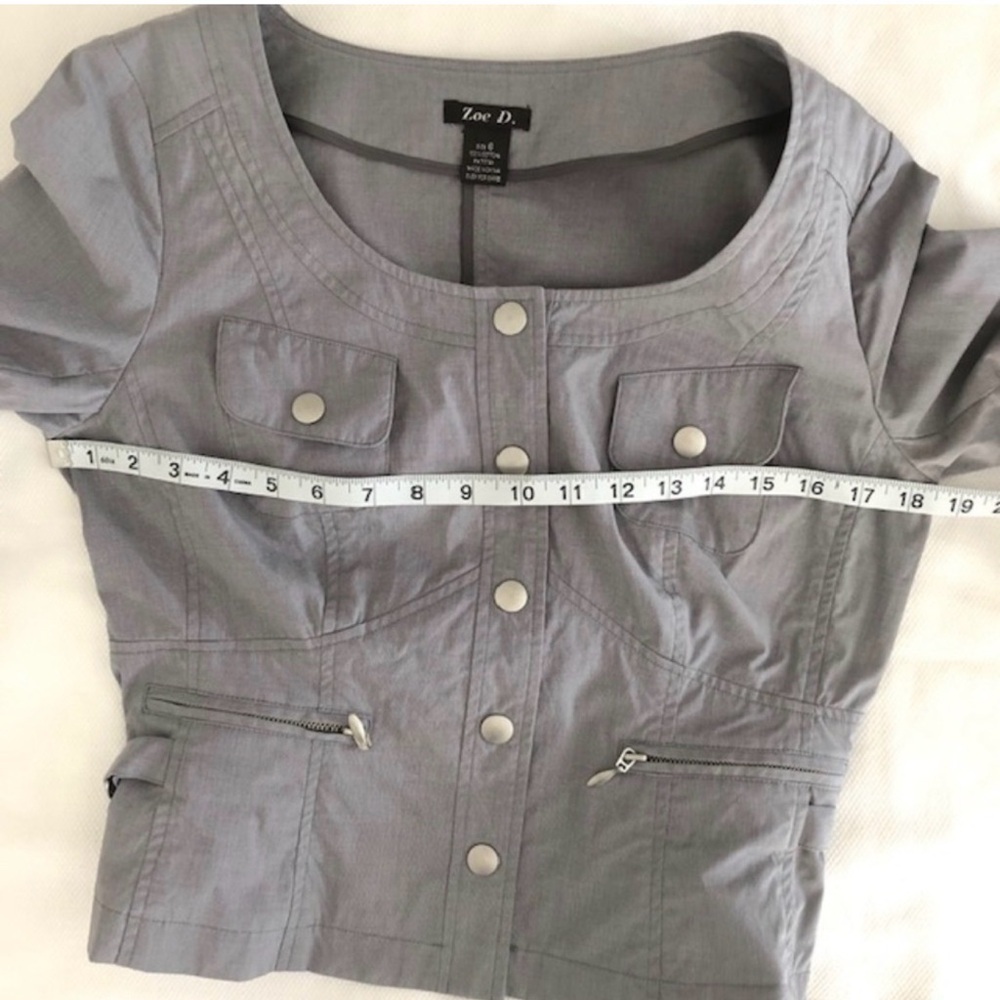 Zoe D. Women’s Gray Long Sleeve Snap-Front Blazer Jacket